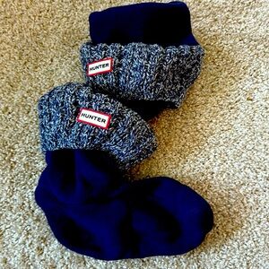 Hunter boot liners for a short boots. Size large.